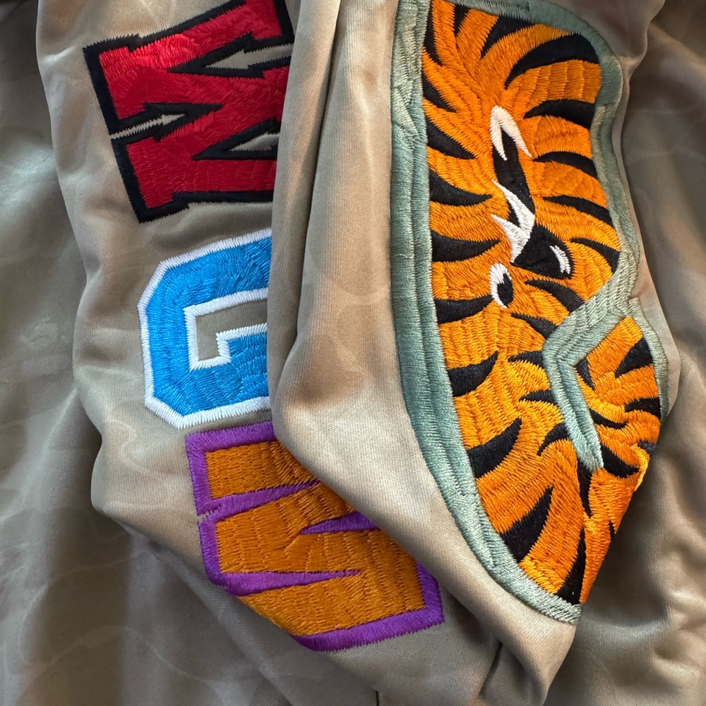 A‎ Bathing Ape Tan Hoodie - Picture 6 of 15